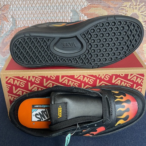 Vans WMNS Lowland Cc
(Lenticular)BIkprsmmnorng
VN0ATZY9QP
Sneakers G - Picture 4 of 16